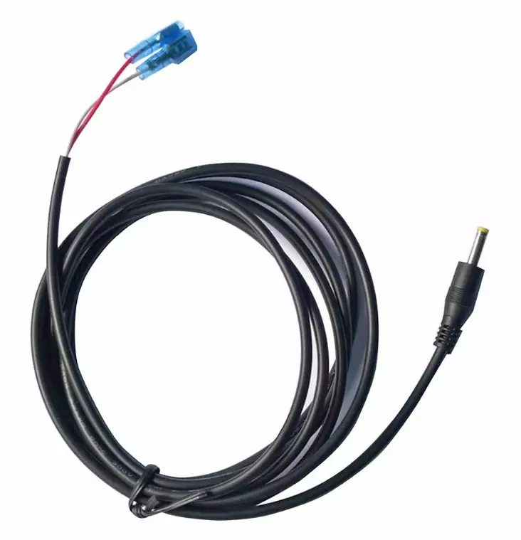 Uovision 6 V Wire Cable 2 m - riistakameran akkujohto - Vildtkamera-tilbehør - 6430061580106 - 1
