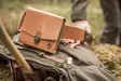 Fjällräven Singi Bino Bag Leather Cognac - Øvrige jagttilbehør - 7323450151447 - 3