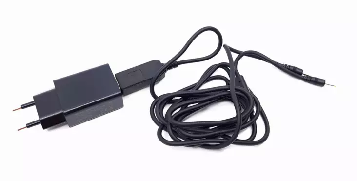 Treksta Grizzly Battery Charger - Skoplejeprodukter og tilbehør - 8806430875537 - 1