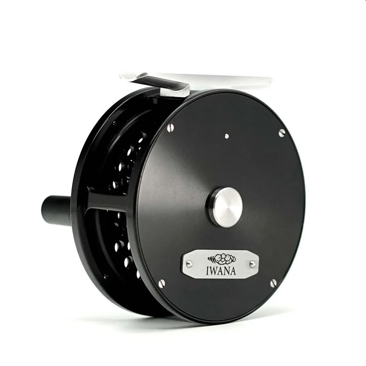 Iwana Retro Trout 3 1/4" Black - Fluehjul - 6975745030329 - 1