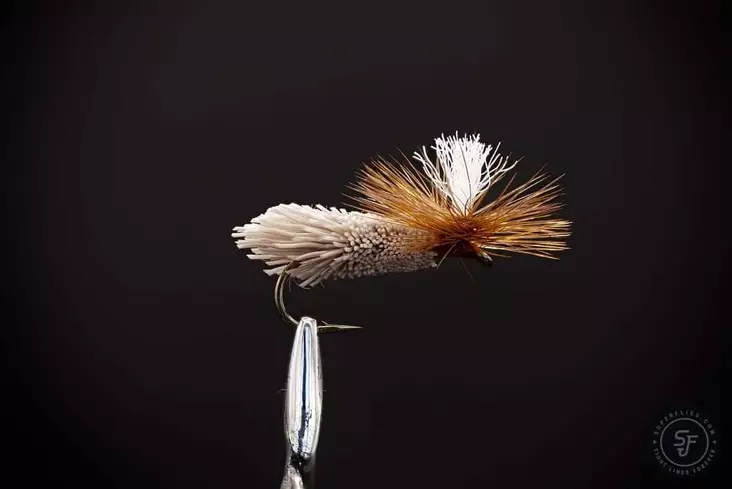 Parachute Caddis Grey Dry Fly - Tørfluer - 8859202532459 - 1